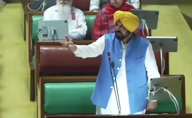 Unruly scenes witnessed in Punjab Assembly